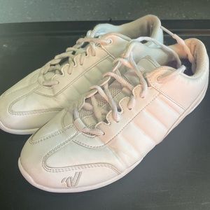 Varsity Cheerleader ll Cheer Shoes
